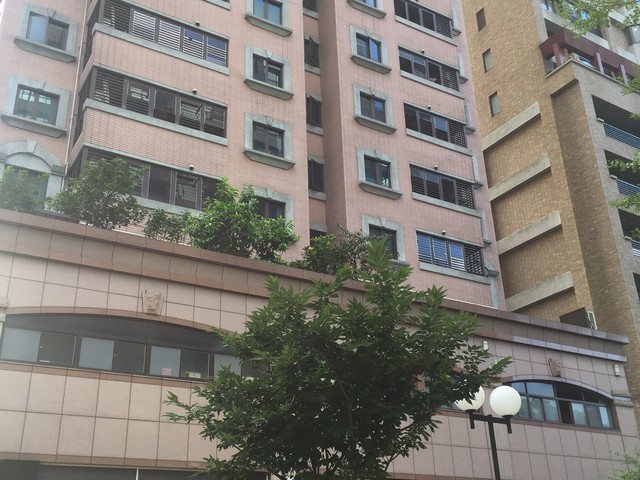 Shilin - No. XX, Section 4, Chengde Road, Shilin District, Taipei City, Taiwan 111 01