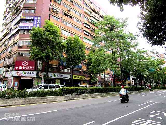 Xinyi - XXX Guangfu South Road, Xinyi, Taipei 01