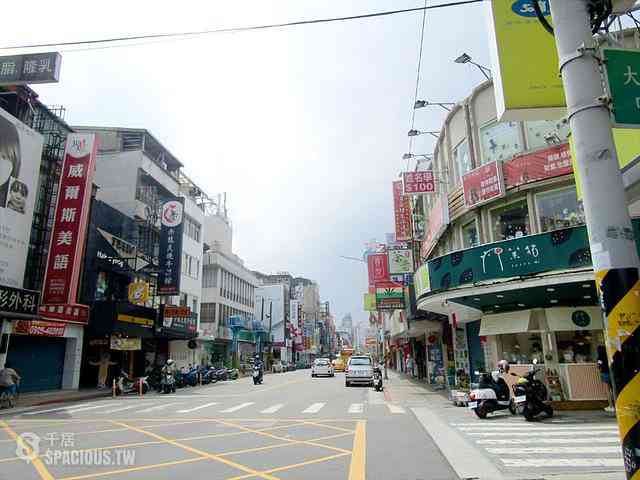 Shilin - No. XXX, Wenlin Rd, Shilin District, Taipei City, Taiwan 111 06
