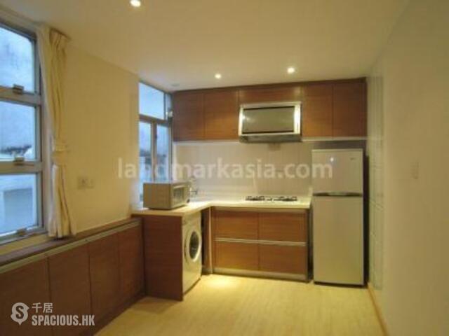 Happy Valley - 31, Village Terrace 01