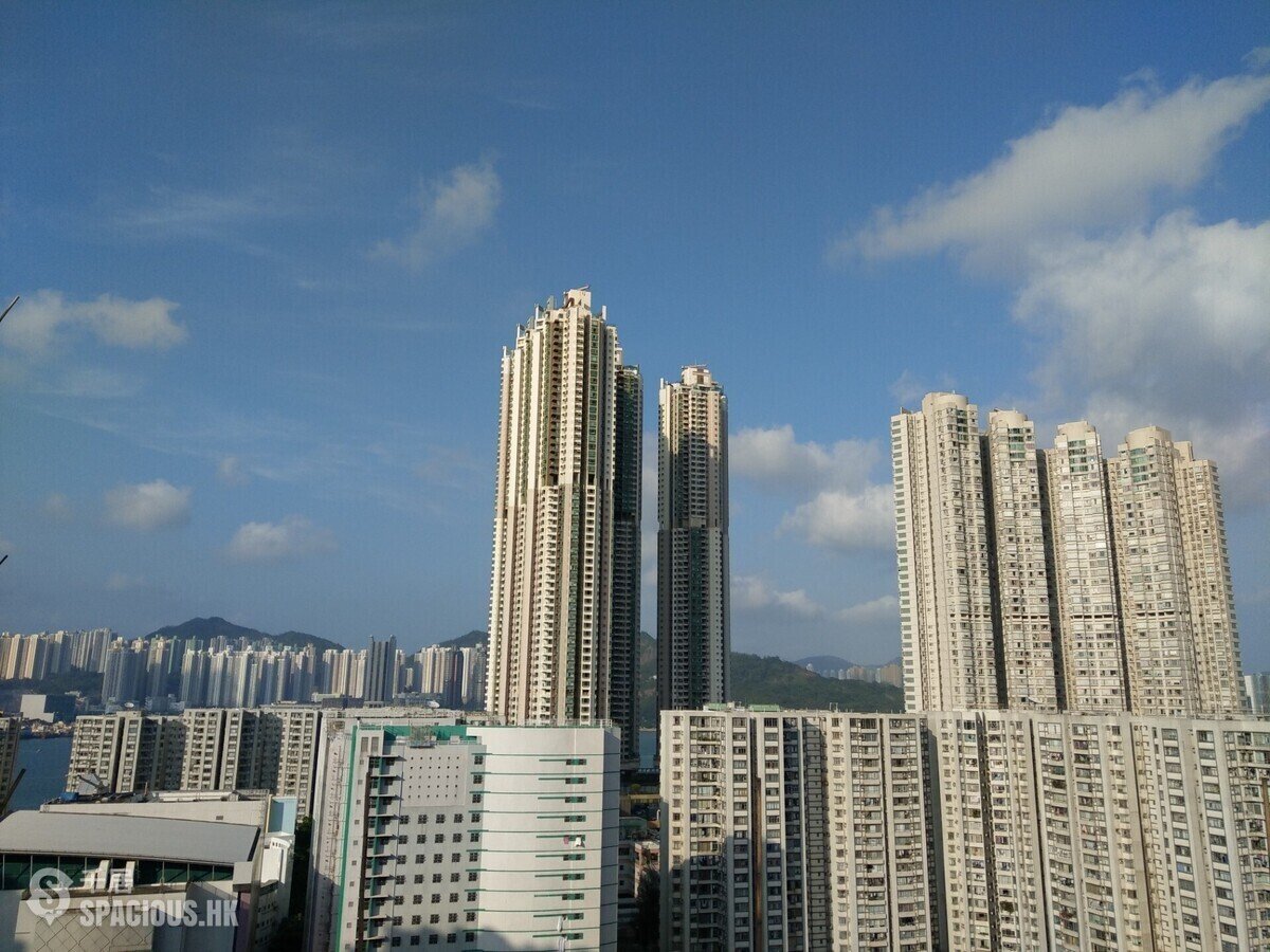 Sai Wan Ho - Lai Wan Building 01