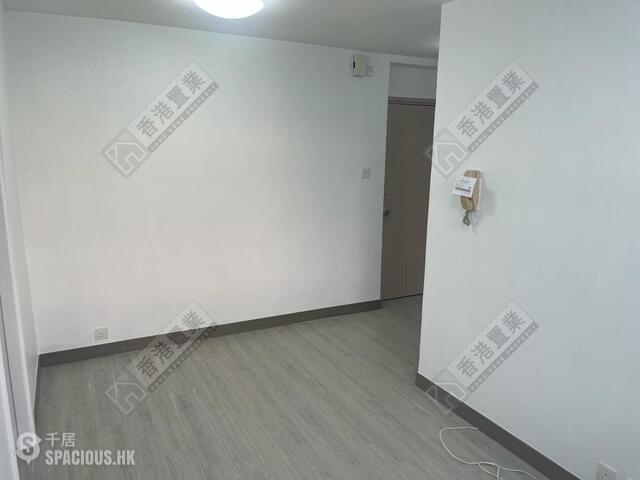 Diamond Hill - Lung Poon Court 01