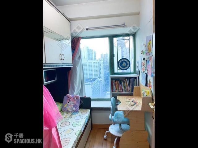Sham Shui Po - Graces Court 01