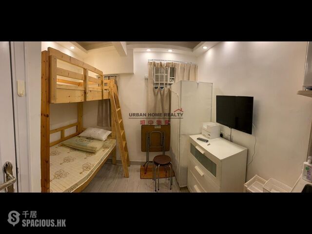 Shek Tong Tsui - 408C-408D, Des Voeux Road West 01