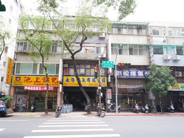 Xinyi - XXX Zhuangjing Road, Xinyi, Taipei 01