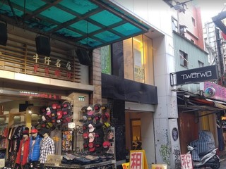 Wanhua - X-XX Lane 114, Section 1, Zhonghua Road, Wanhua, Taipei 02