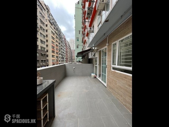 Shek Tong Tsui - 521, Queen’s Road West 01