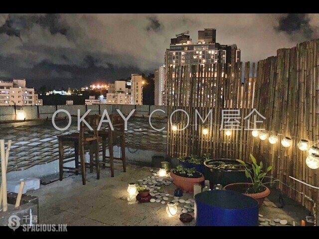 Shau Kei Wan - Douvres Building 01