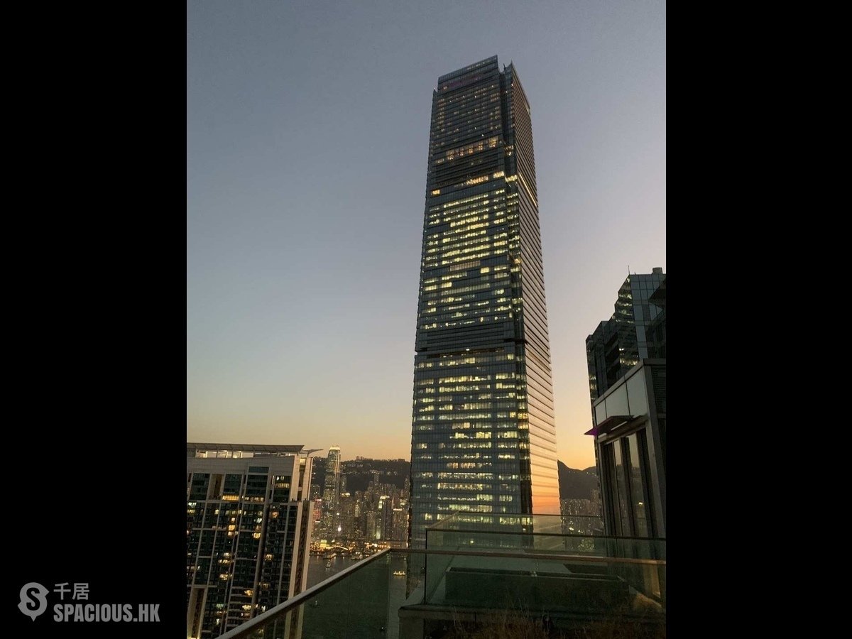 West Kowloon - The Cullinan (Tower 21 Zone 3 Royal Sky) 01