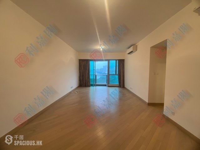 Tai Wai - The Riverpark 01