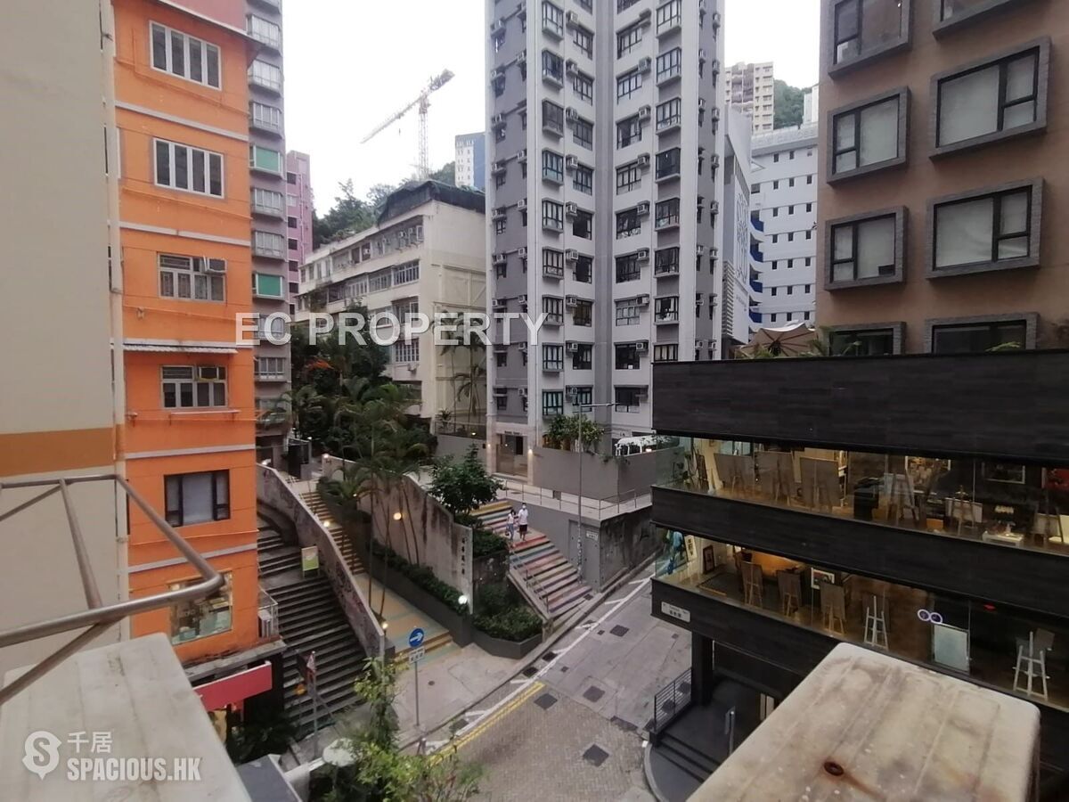 Wan Chai - 3, St. Francis Street 01