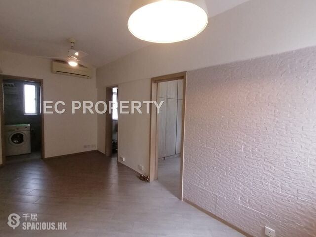 Wan Chai - 130, Queen's Road East 01