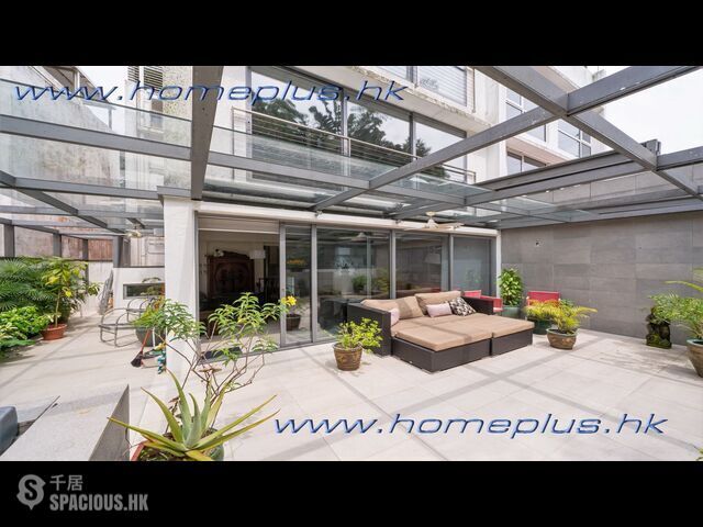 Clear Water Bay - Lake View Villa 01