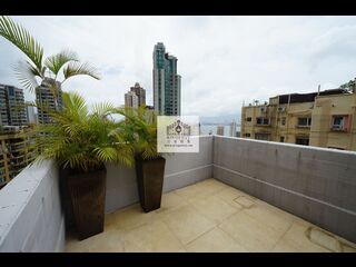 Peaksville 蔚巒閣 Property For Sale Mid Levels West Spacious