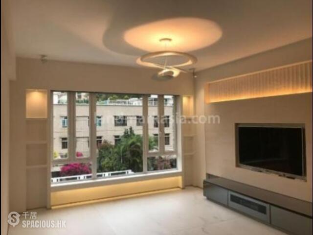 Jardines Lookout - Jardine Court 01