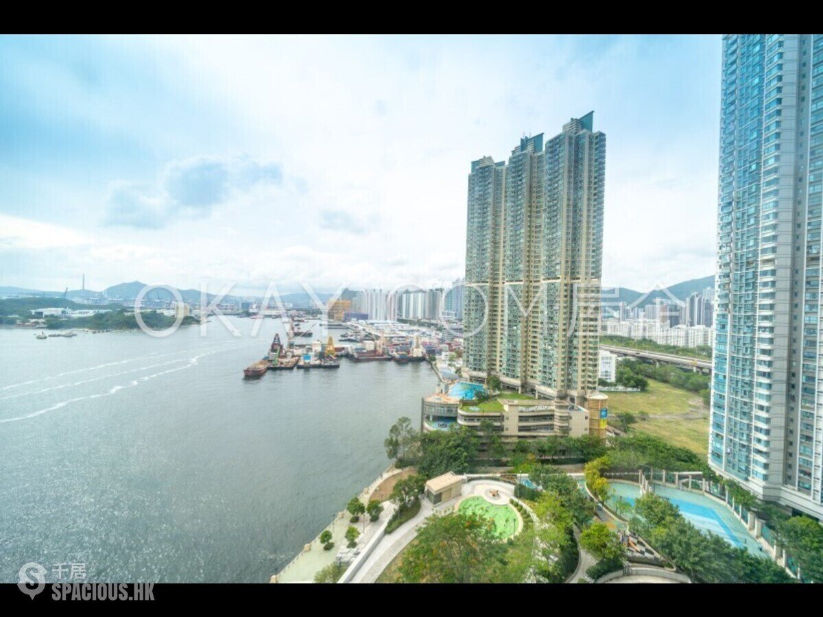 Tai Kok Tsui - The Long Beach 01