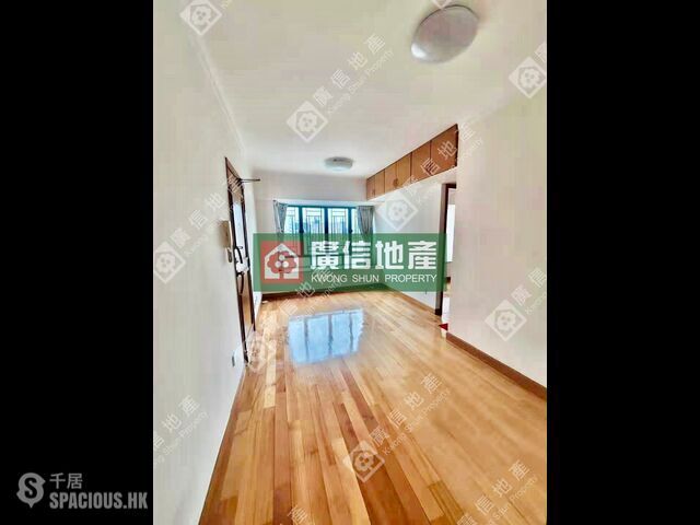 Jordan - Seaview Court 01