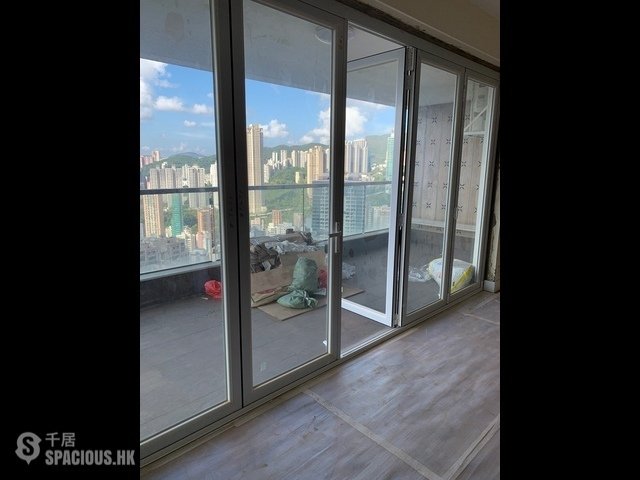 Sha Tin - Evergreen Villa 01