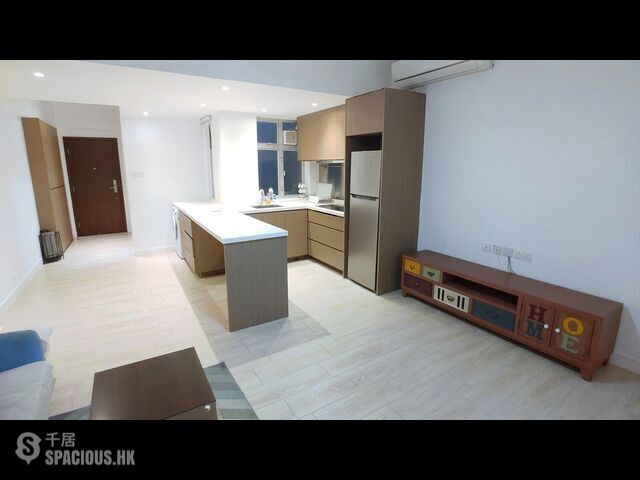 Sheung Wan - 48, Bonham Strand 01