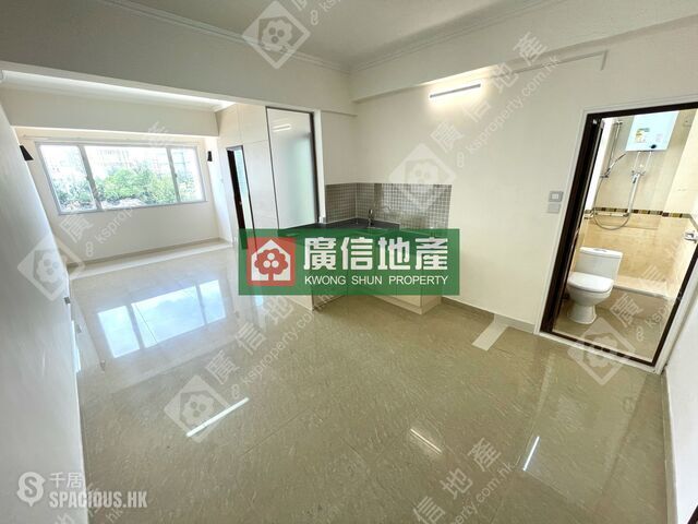 Mong Kok - Tai Yue Mansion 01