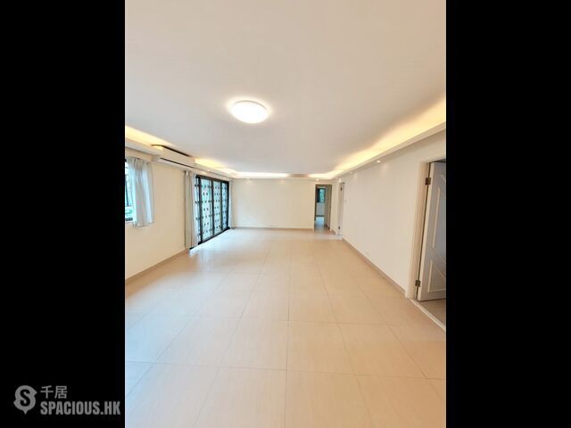 Yau Yat Chuen - Wistaria Court 01