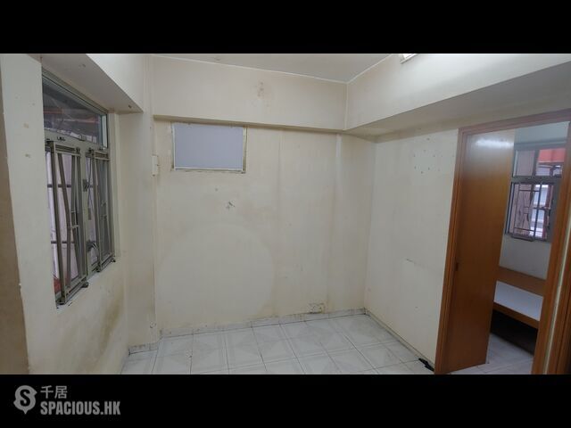 Sai Ying Pun - 25, First Street 01