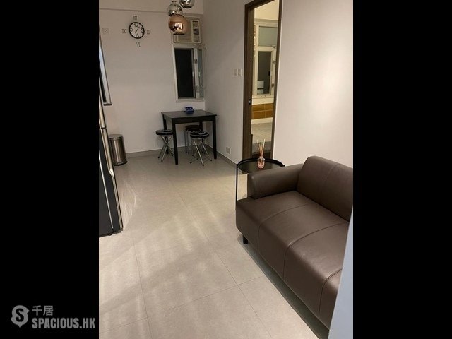 Sheung Wan - 15, Ko Shing Street 01