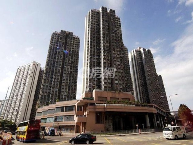 Tuen Mun - Hanford Garden 01