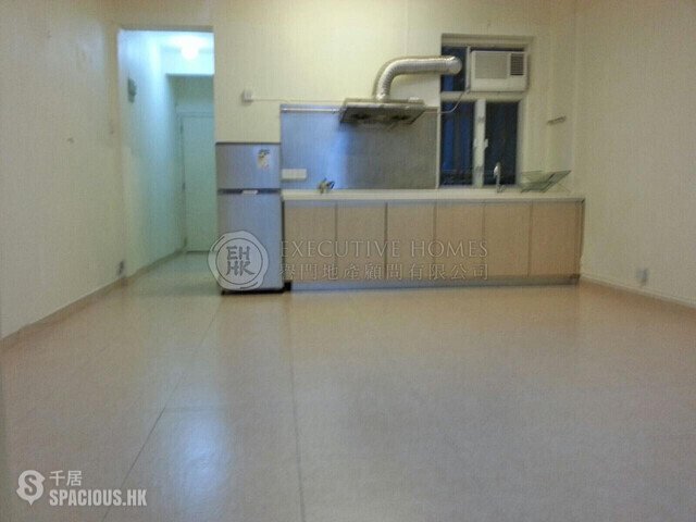 Sai Ying Pun - 23, High Street 01