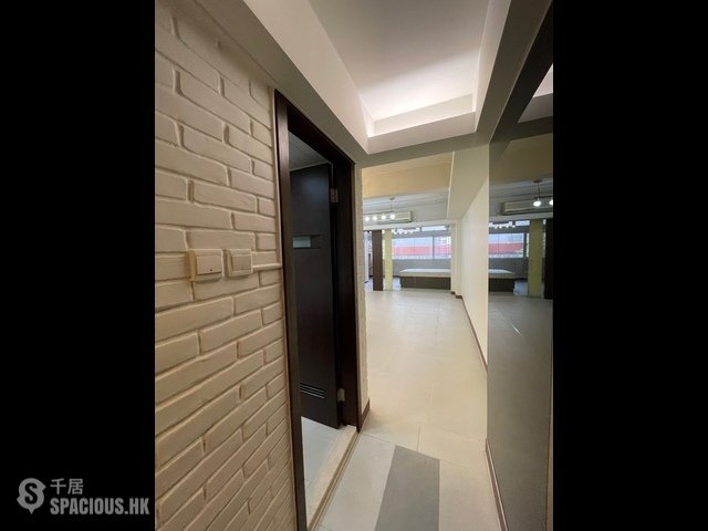 Sheung Wan - Tai Shing Building 01
