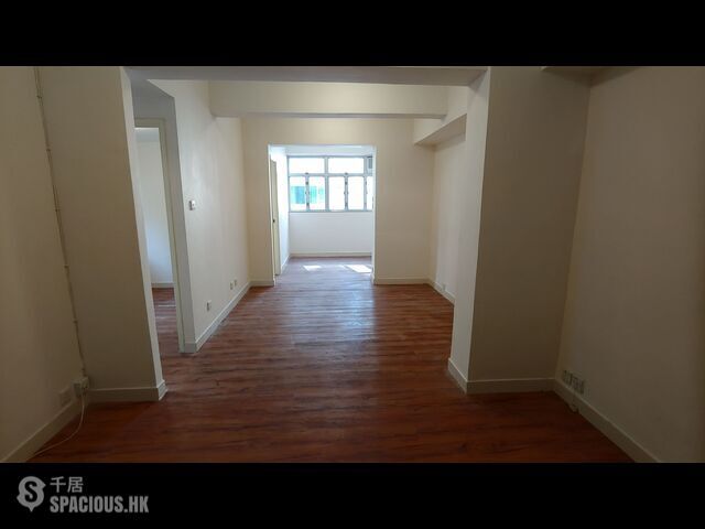Wan Chai - 131A, Queen's Road East 01