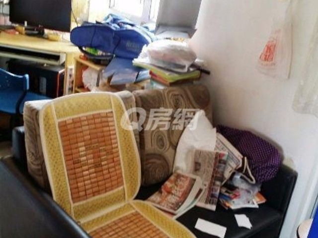 Yuen Long - Luen Fat House (Mansion) 01