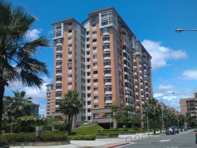 Songshan - No. XX, Sanmin Rd, Songshan District, Taipei City, Taiwan 105 01