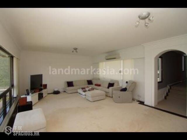 Ap Lei Chau - South Horizons Phase 1 Hoi Sing Court (Block 1) 01
