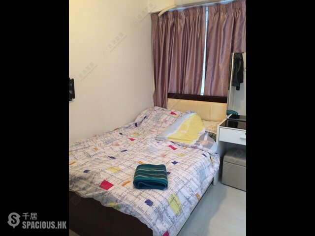 Wan Chai - Kam Fook Mansion 01