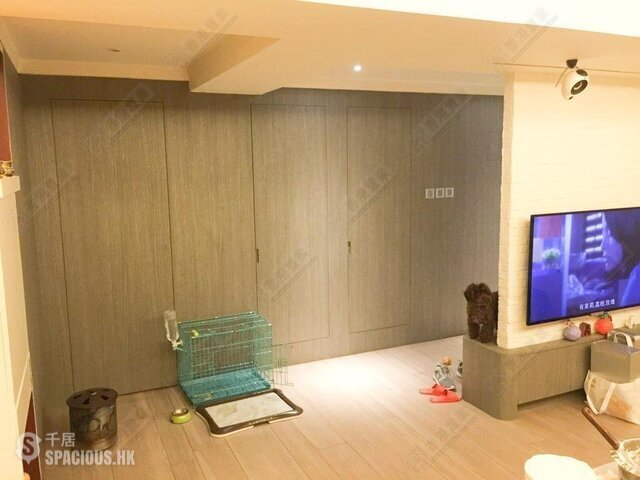Wan Chai - Golden Jubilee House 01