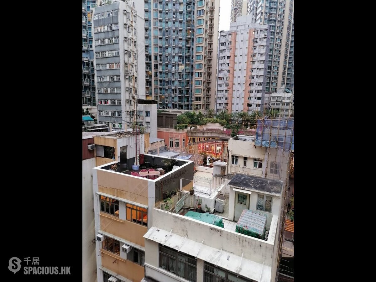 Wan Chai - Yen May Building 01