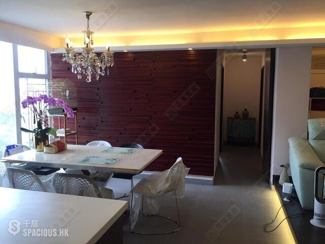 Lai Chi Kok - Mei Foo Sun Chuen Phase 7 01