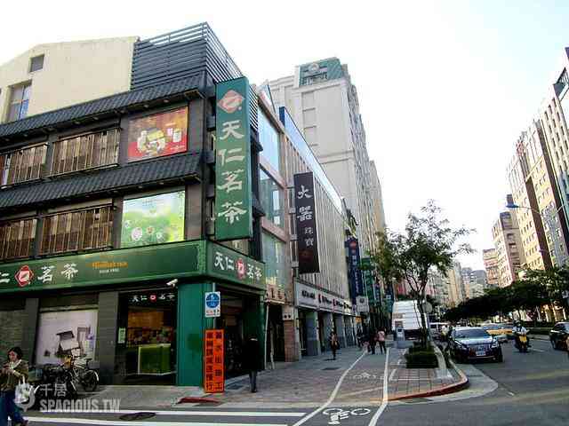 Daan - No. XXX, Section 2, Xinyi Rd, Da’an District, Taipei City, Taiwan 106 02