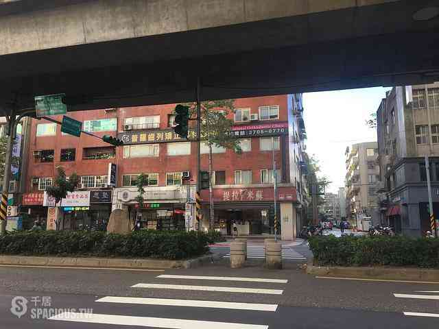 Daan - No. XXX, Section 2, Fuxing S Rd, Da’an District, Taipei City, Taiwan 106 04