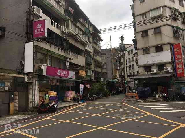 Xinyi - No. X, Lane 284, Wuxing St, Xinyi District, Taipei City, Taiwan 110 05