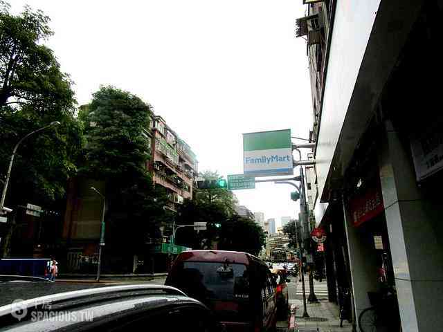 Daan - No. XXX, Section 2, Jianguo S Rd, Da’an District, Taipei City, Taiwan 106 05