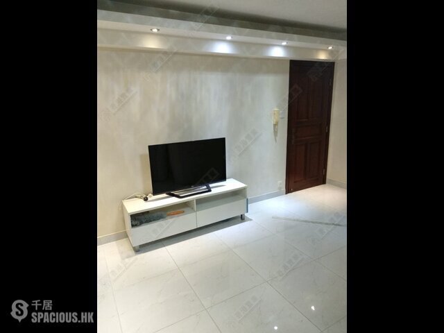 Lai Chi Kok - Ching Lai Court 01