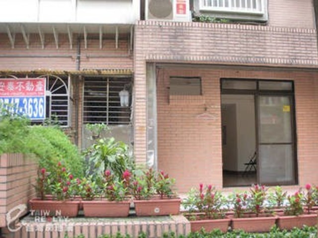 Songshan - 台北市松山區延壽街, Songshan District 01