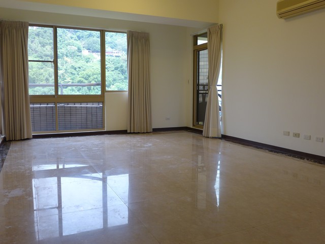 Xinyi - No. XX, Songren Rd, Xinyi District, Taipei City, Taiwan 110 01