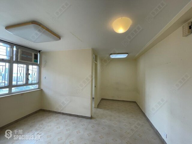 Diamond Hill - Lung Poon Court 01
