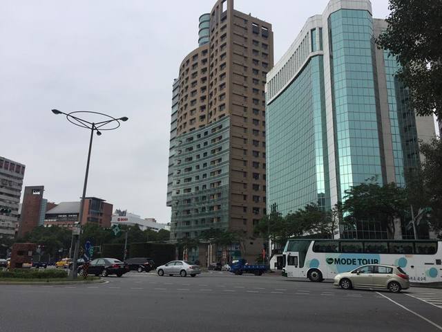 Daan - No. XXX, Section 4, Ren'ai Rd, Da’an District, Taipei City, Taiwan 106 01