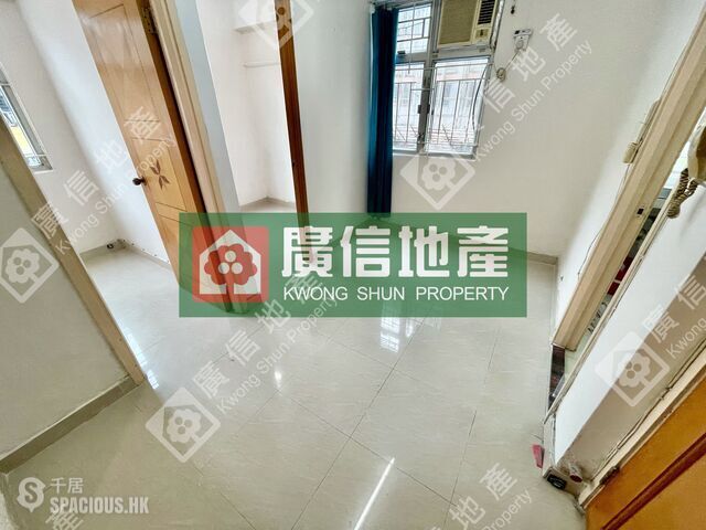 Mong Kok - Lauren Court 01