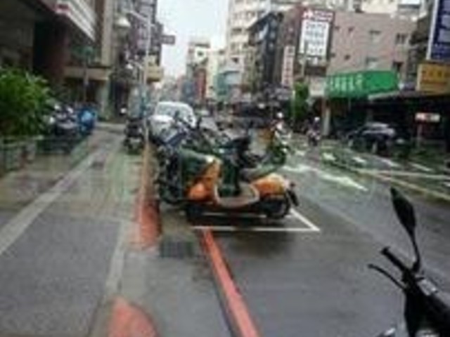 Sanchong - 新北市三重區三和路二段 01
