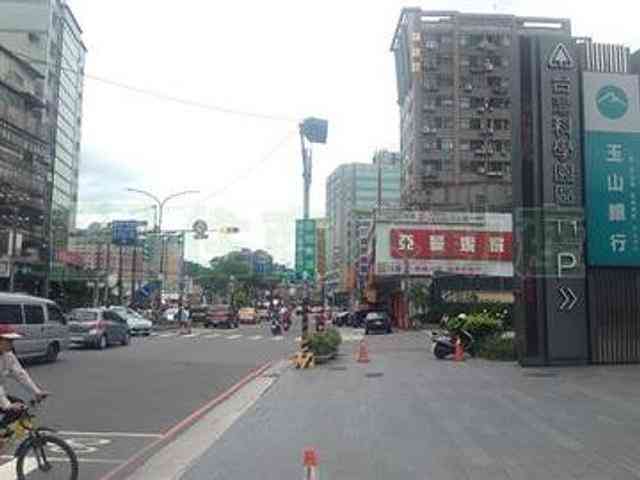 汐止区 - 221台湾新北市汐止區大同路一段 04